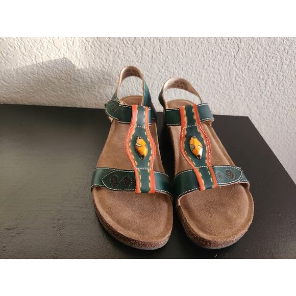 L'ARTISTE Spring Step Leather Soothing Green Earth Sandals 38 (7) - Picture 1 of 8